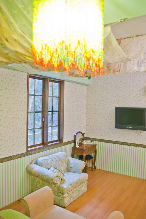 Maison-Philo Homestay B & B Sanyi Eksteriør billede